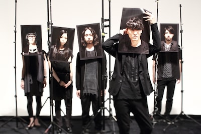 サカナクション（写真右から2番目が山口一郎）