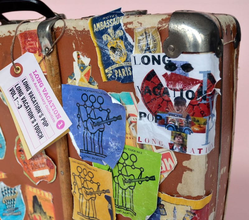 収録作品のオリジナルアートワークがちりばめられた「LONG VACATION 20th Anniversary Collection vol.1」ボックスデザイン。