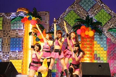 メジャーデビューが発表された「TOKYO IDOL FESTIVAL 2012」の模様。