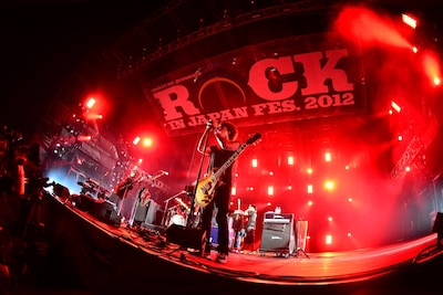 2日目のGRASS STAGEのトリを務めたthe HIATUS。