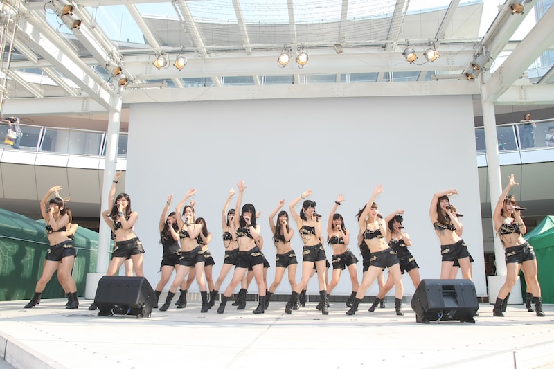 ニューシングル「One Up!!! / 苺牛乳」リリース記念イベントの様子。