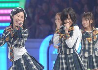 Mステ2度目の出演となった2009年3月6日の放送では、AKB48は「10年桜」を披露した。 (C)テレビ朝日