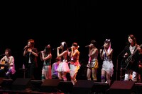 出演メンバー全員による「あの素晴らしい愛をもう一度」の大合唱。