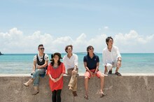 HYは自分たちの地元・東屋慶名を冠した独自レーベル「東屋慶名建設」に所属している。