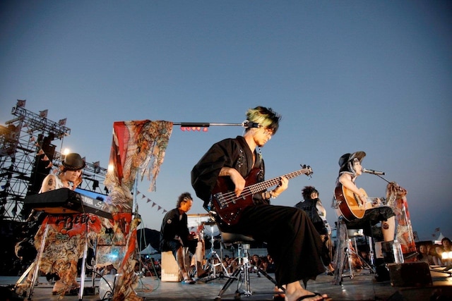 アコースティックセッションの様子。（撮影：田中和子）