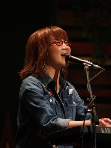 奥華子 最大規模ツアー終え初ベストアルバム10月に発表 音楽ナタリー 奥華子 最大規模ツアー終え初ベストアルバム10月に発表 音楽ナタリー