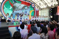 「お台場合衆国めざましライブ」の様子。