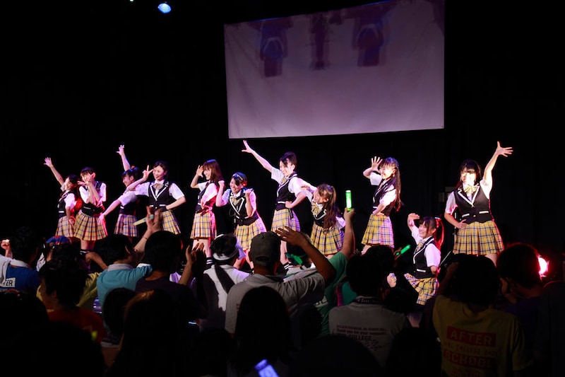 8月18日のワンマンライブ「みんなひとつになれ！アイカレの伝えたいこと～2012 夏～☆雨のち晴れ☆」の模様。