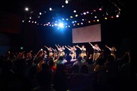 8月18日のワンマンライブ「みんなひとつになれ！アイカレの伝えたいこと～2012 夏～☆雨のち晴れ☆」の模様。