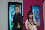 「ボーカロイドステージ」のMC担当の大槻ケンヂ(写真左)となあ坊豆腐@那奈(写真右)。