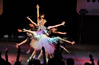 写真は8月18日に渋谷duo MUSIC EXCHANGEで行われた定期ライブのワンシーン。