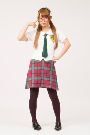 「EVA×mmts マリ制服ワンピース」。こちらの商品はネクタイつき。