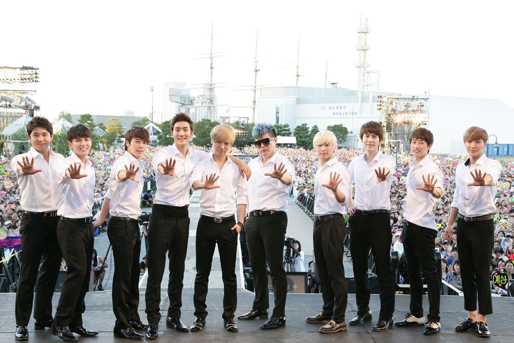 SUPER JUNIOR