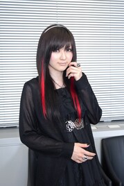 1stアルバムでメタラー魂爆発！喜多村英梨のルーツを探る