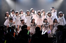 「体育館で朝食を」を初披露するSKE48白組。 (C)AKS