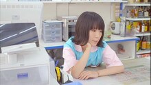メジャーデビュー前にコンビニで働いていたという橋本絵莉子。
