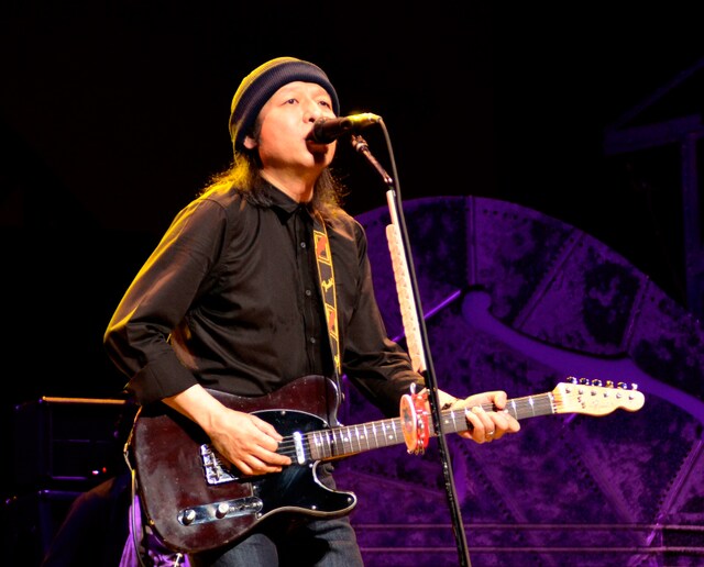 写真は「山下達郎シアター・ライヴ PERFORMANCE1984-2012」より。