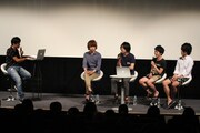 「SALVAGE YOU」試聴会イベントの様子。写真左から藤田琢己、飯田瑞規（Vo, G）、三島想平（B）、辻友貴（G）、久野洋平（Dr）。