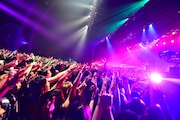 「ONE OK ROCK 2012 "The Beginning" TOUR」Zepp Nagoya公演の様子。