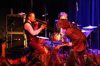 北原雅彦（写真左）と加藤隆志（写真右）の掛け合い。（Photo by 西田樹）