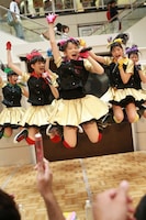 6人揃ってジャンプ。