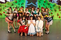 写真は9月3日公演の第2幕出演キャスト。