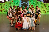 写真は9月5日公演の第2幕出演キャスト。