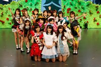 写真は9月7日公演の第2幕出演キャスト。