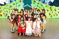 写真は9月9日第1公演の第2幕出演キャスト。