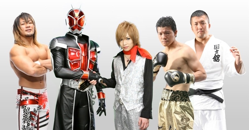 ゴールデンボンバー　仮面ライダー 金爆キリショー仮面ライダー主題歌CDはコラボジャケが目印