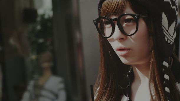 きゃりーぱみゅぱみゅ「ストリート1」編のワンシーン。
