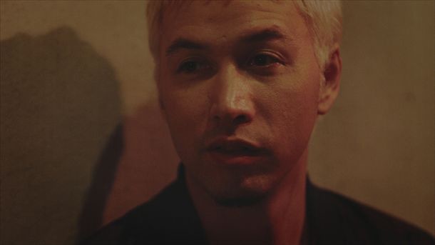 ILMARI「クラブ」編のワンシーン。