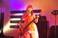 「あいにゃん」こと山内あいな（B）