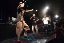 左からBig Ben（stillichimiya）、田我流、MMM（stillichimiya）。（Photo by 雨宮透貴）