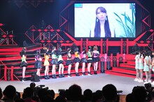 初期メンバーの飯田圭織からの動画メッセージ。