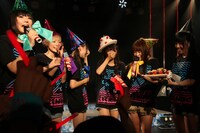 でんぱ組.incワンマンライブ「愛をでんぱに」の様子。