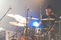 武並“J. J.”俊明（Dr）