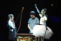 入山杏奈 vs 阿部マリア