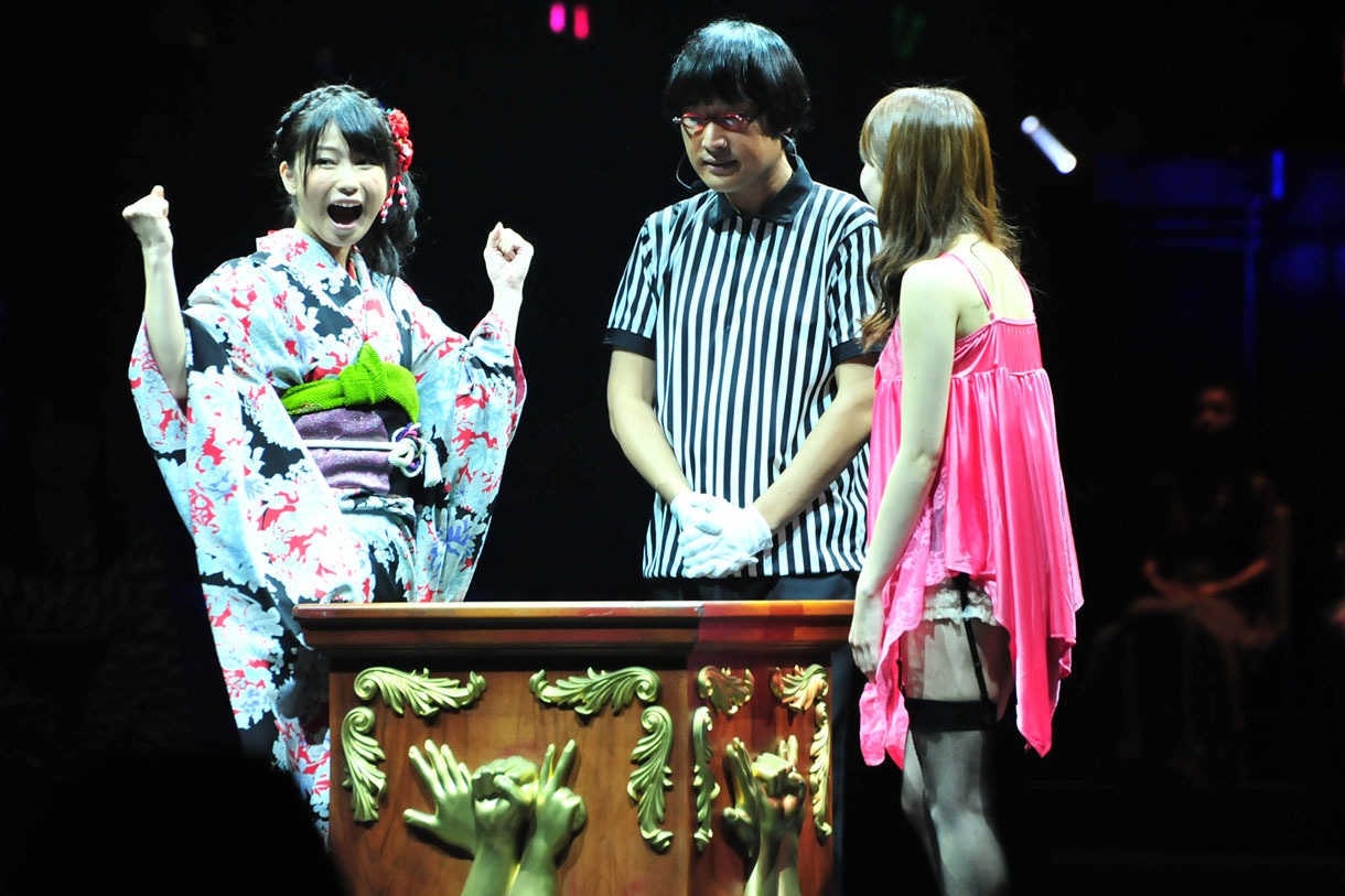 横山由依 vs 中田ちさと