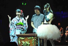 横山由依 vs 阿部マリア