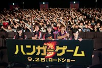 「ハンガー・ゲーム」ジャパンプレミアでのフォトセッションより。 (C) 2012 LIONS GATE FILMS INC. ALL RIGHTS RESERVED.