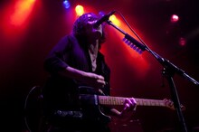 氏原ワタル（Vo, Gt）(c) shimbo yuki