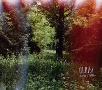 マーク・ボスウィック撮影による「new rain」ジャケット。