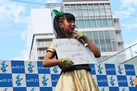 秋本帆華の秘密を暴露した坂本遥奈。