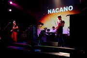 NACANO、西寺郷太ら映画「ドライヴ」パーティでライブ