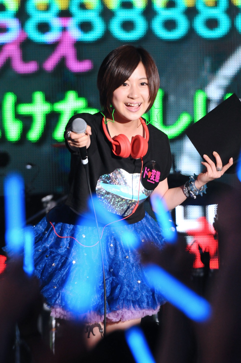 「Voca Nico Night -Live Stage-」ではニコ動文化を愛する小野恵令奈（写真）がMCを務めた。