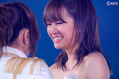 写真は「AKB48 in TOKYO DOME ～1830mの夢～」のワンシーン。