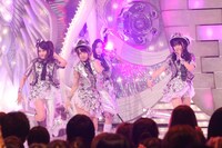 写真は9月24日放送のフジテレビ系「えっ!? マジで!? 秋の歌祭り！ HEY!HEY!HEY! お台場から生放送スペシャル!!」より。