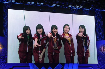 会場で上映されたももいろクローバーZのコメント映像。