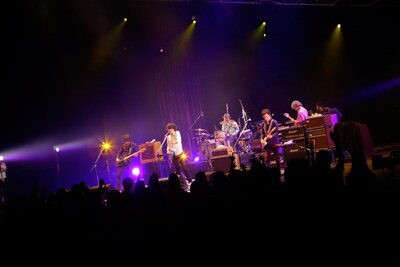 写真は9月26日のライブの模様。